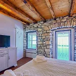 Villa Rosana In Muntić - Haus Für 4-5 Personen