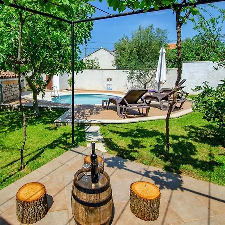 Rosana In Muntić - Haus Für 4-5 Personen * Pula